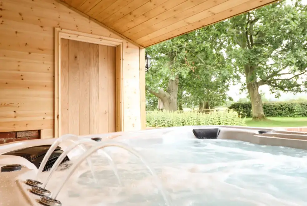 Private Hot Tub at Bodaioch Hall