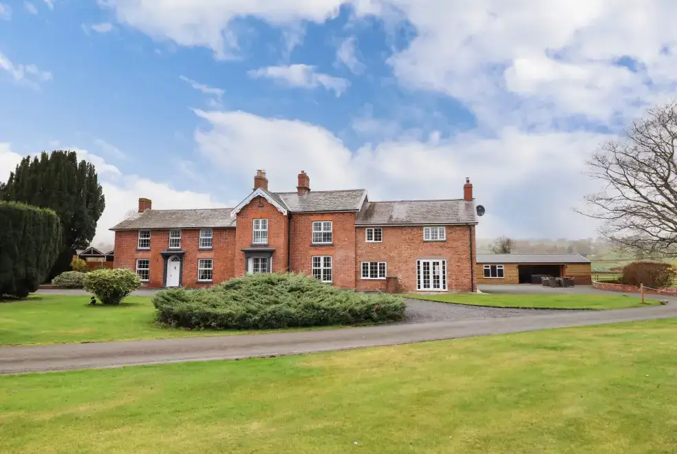 Bodaioch Hall, from the outside