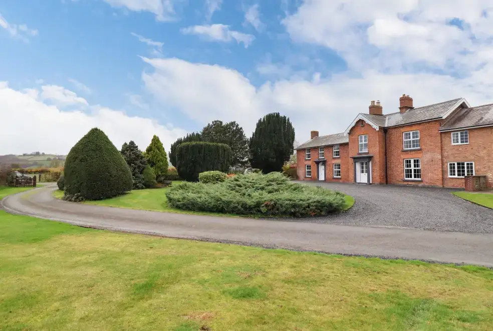 Bodaioch Hall, from the outside