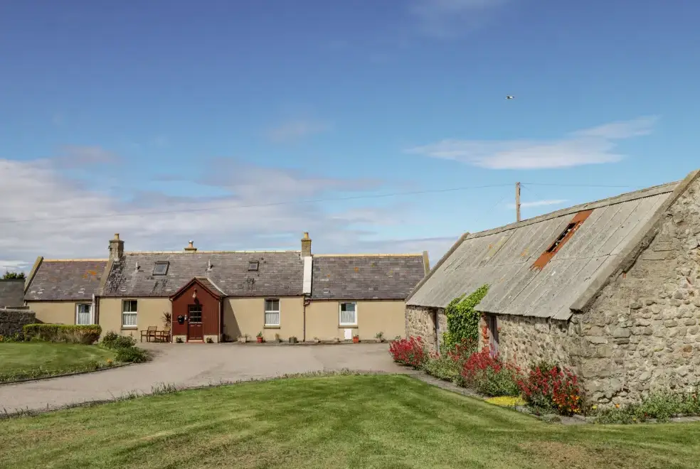 Braehead Croft, from the outside