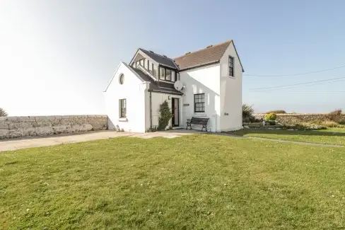 Branscombe Holiday Cottage at Old Higher Lighthouse - Photo 1