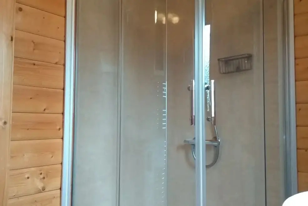 Shower room at Briarcroft Fishery Lodge