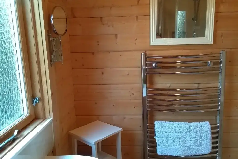 Ensuite bathroom at Briarcroft Fishery Lodge