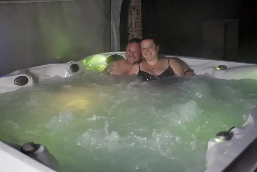Shared Hot Tub at Brookbank farm