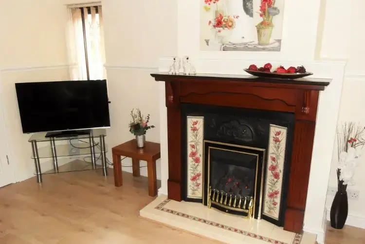 Lounge at Brookside Retreat