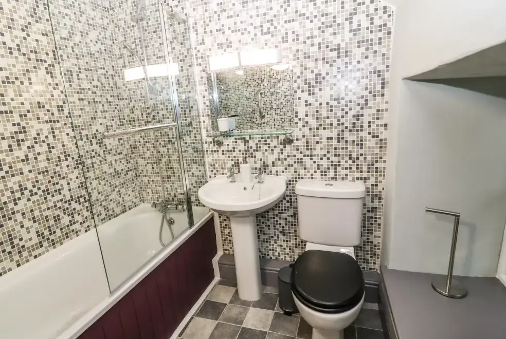 Family bathroom at Bryn Aber Bach