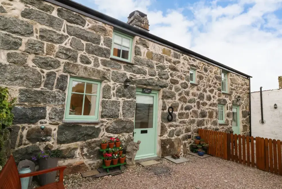 Bryn Aber Bach, from the outside