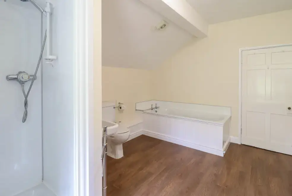 Family bathroom at Bryn Cemlyn