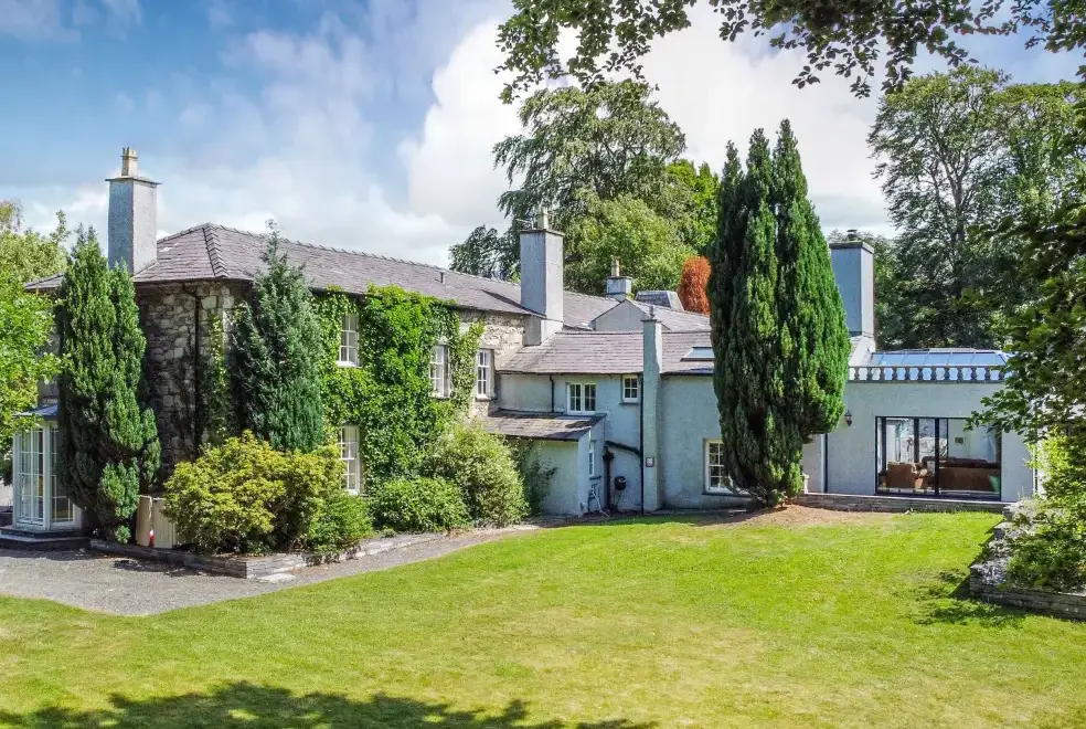 Bryn Derwen, from the outside