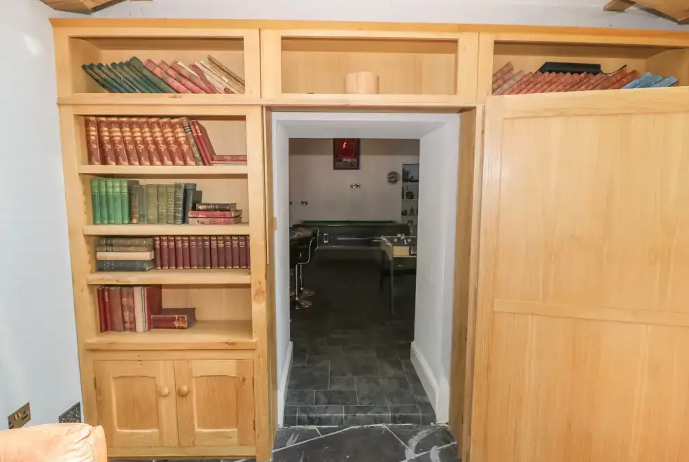 Library at Bryn Derwen