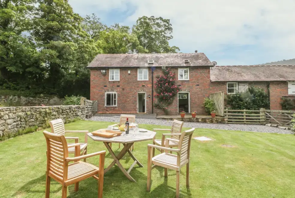 Garden at Bryn Howell Holiday Barn