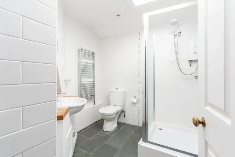 Shower room at Bucknowle Lodge