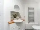 Family bathroom at Bucknowle Lodge - thumbnail photo