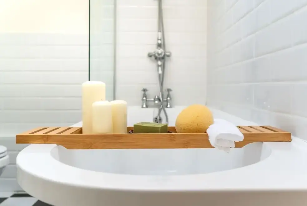 Family bathroom at Bucknowle Lodge
