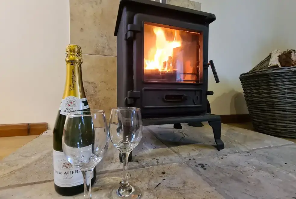 Drawing room at Buttercups & Hayloft Sleeps & Dines 16 with Pool, Sports Court & Play Area