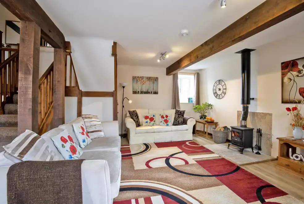 Lounge at Buttercups & Hayloft Sleeps & Dines 16 with Pool, Sports Court & Play Area