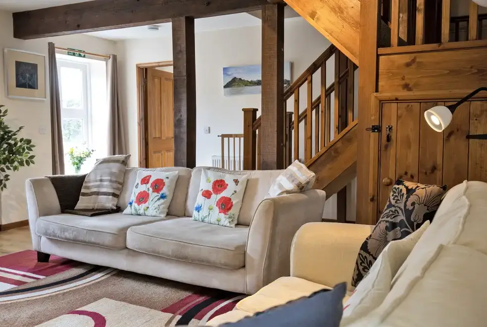 Lounge at Buttercups & Hayloft Sleeps & Dines 16 with Pool, Sports Court & Play Area