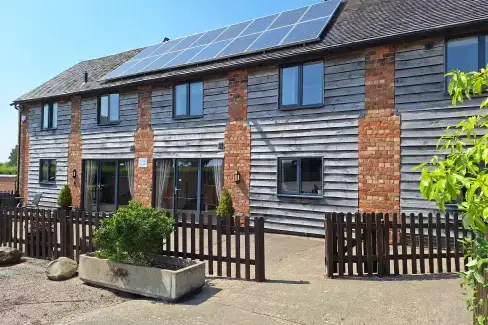 Main House at Buttercups & Hayloft Sleeps & Dines 16 with Pool, Sports Court & Play Area, Shropshire