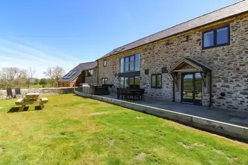 Bwthyn Y Bugail (Shepherd's Cottage, Shropshire, from the outside