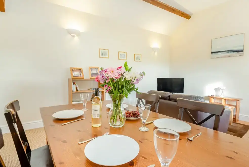 Dining room at Bwythyn-y-Saer