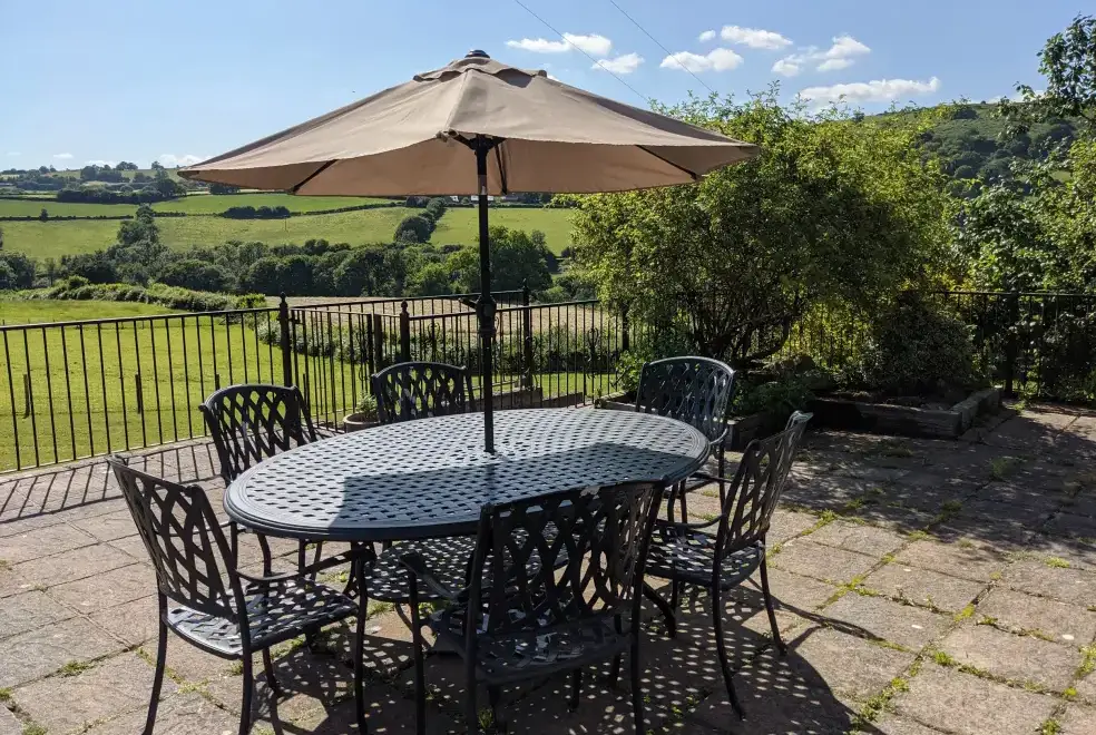 Patio area at Caecrwn
