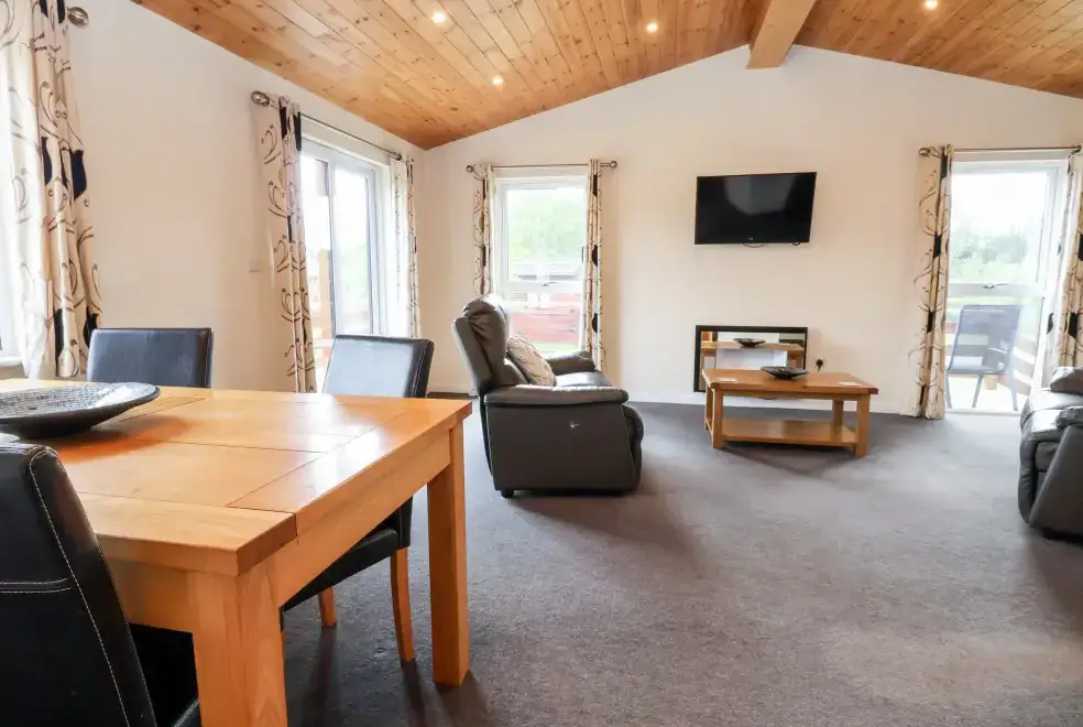 Open plan living area at Callow Timber Lodge 2