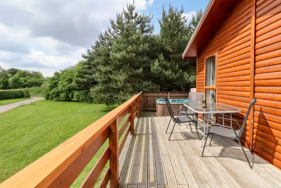 Decked area at Callow Timber Lodge 2