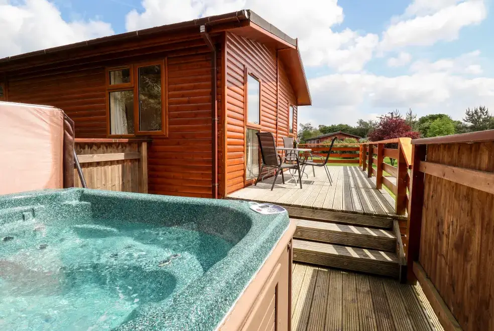 Decked area at Callow Timber Lodge 2