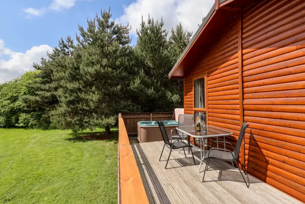 Decked area at Callow Timber Lodge 2