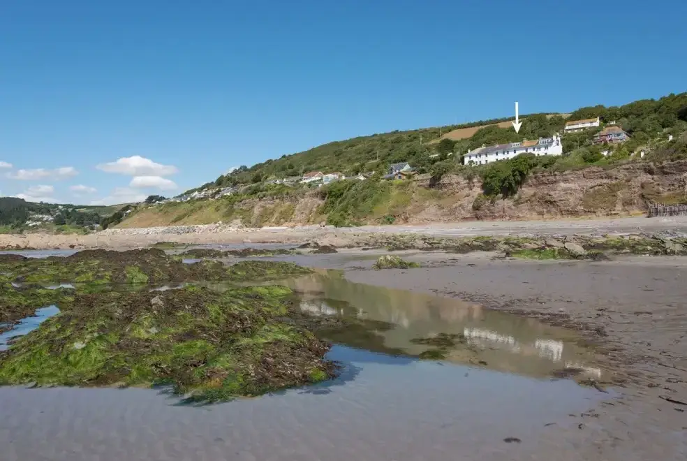 Coastal scenes near Captains House