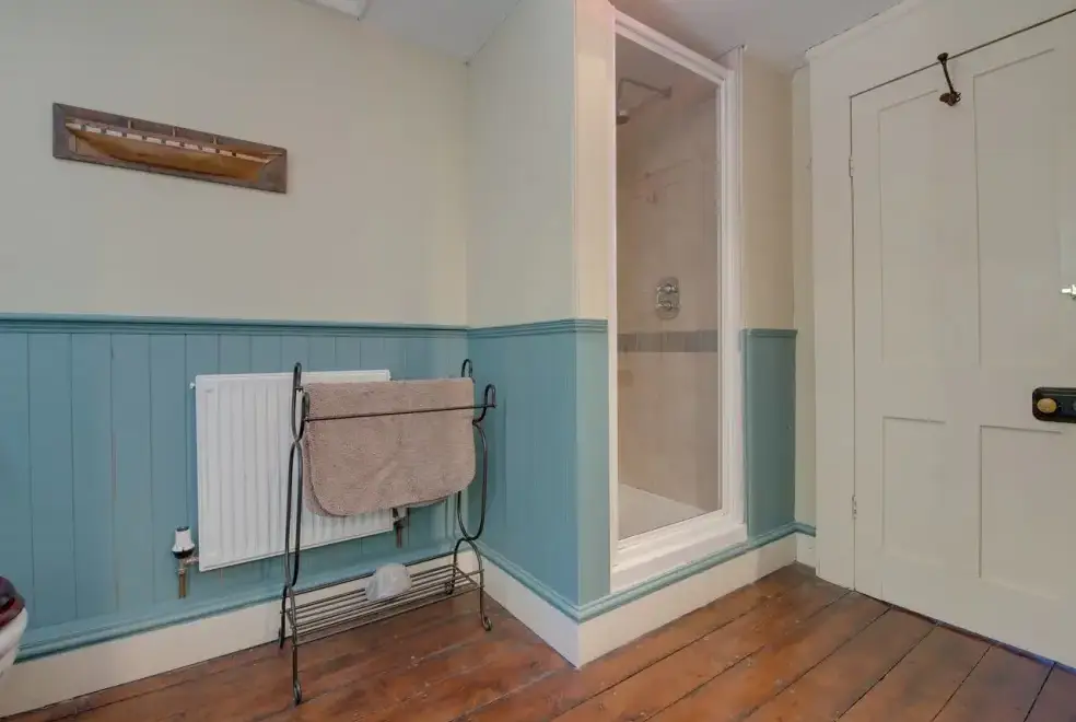 Shower room at Captains House