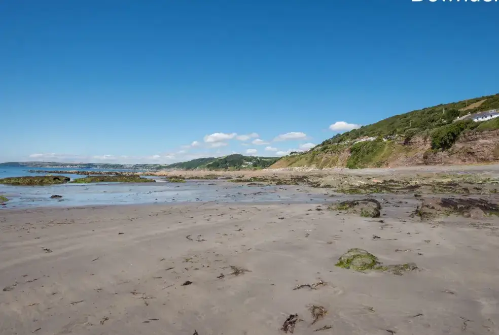 Coastal scenes near Captains House