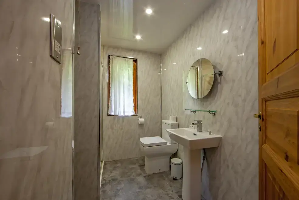 Shower room at Carrick Lodge