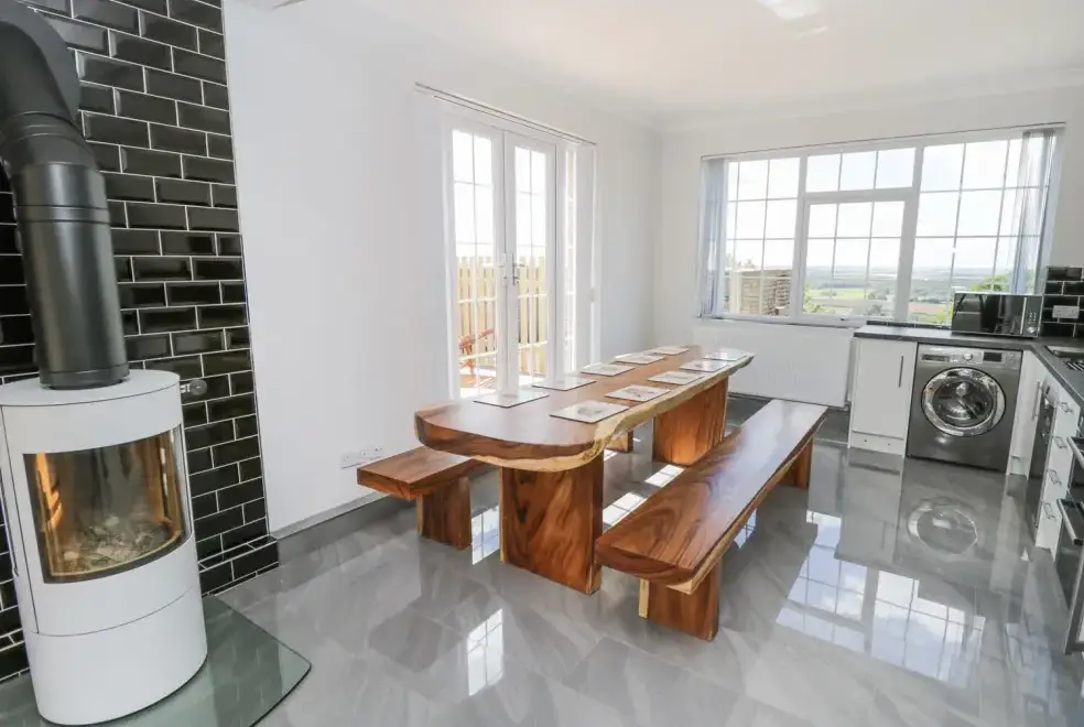 Kitchen/diner at Castle Top Retreat