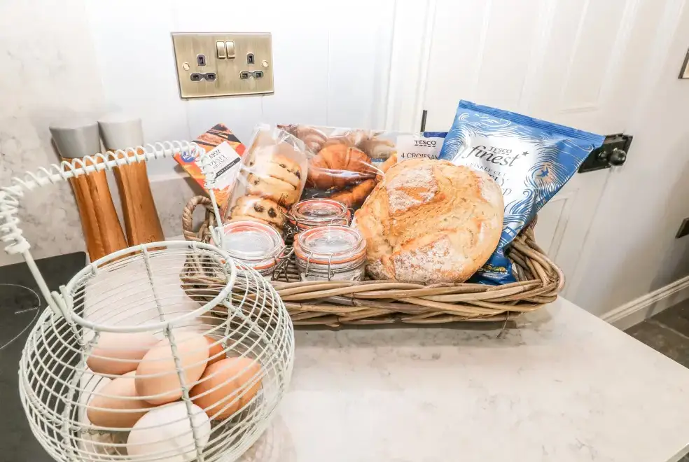 Well equipped kitchen at Catamouse