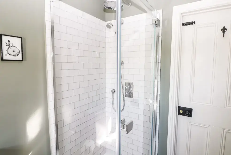 Shower room at Catamouse