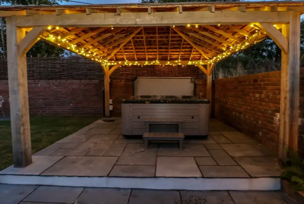 Private Hot Tub at Catamouse