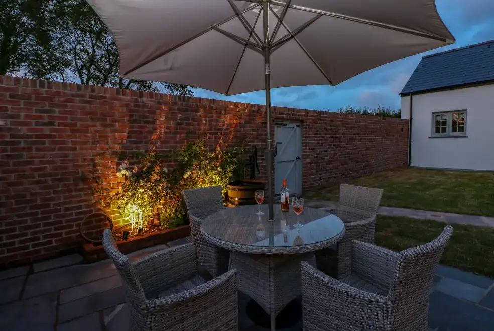 Patio area at Catamouse