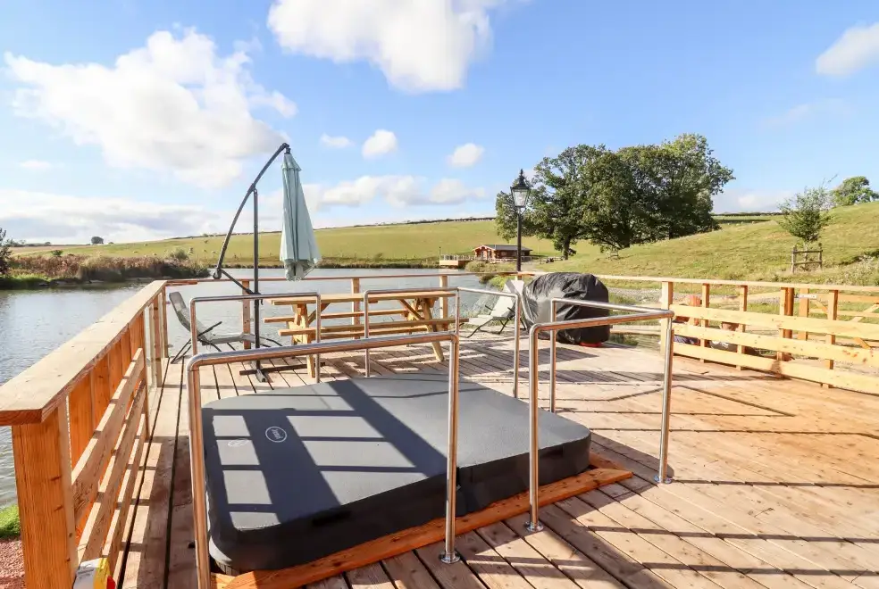Decked area at Cedar Cabin