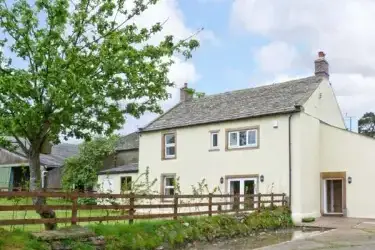 Chimney Gill Farmhouse near the Lake District, Penrith, Cumbria