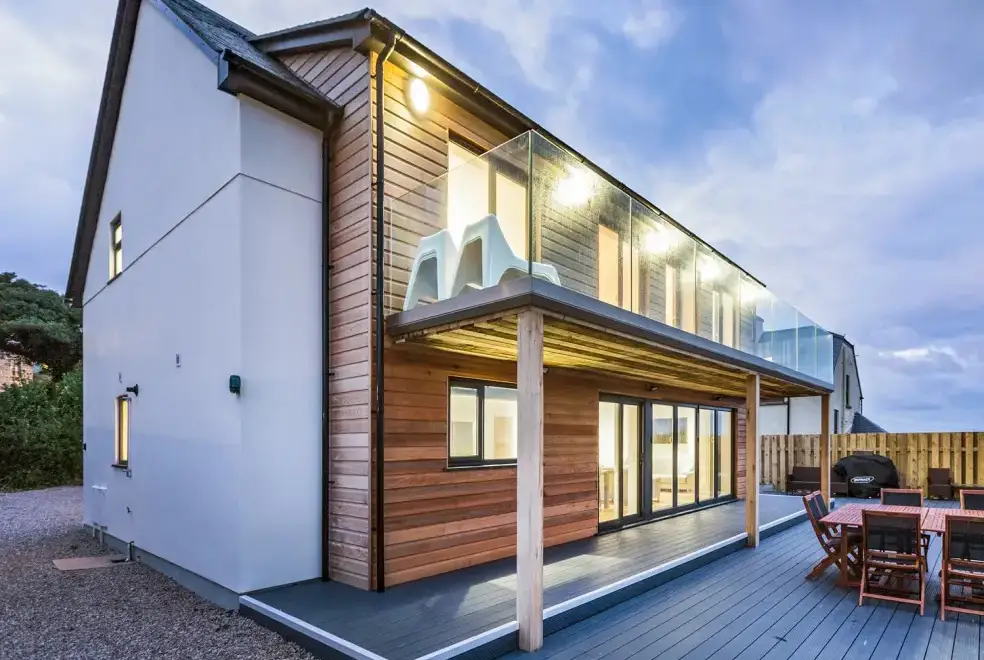 Decked area at Chy Lowen