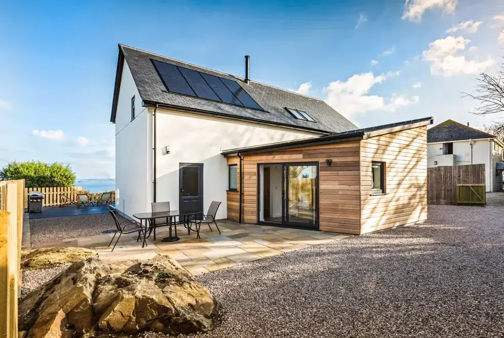Patio area at Chy Lowen