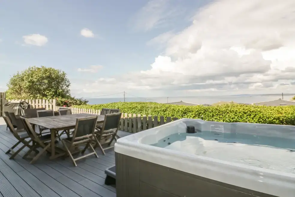 Private Hot Tub at Chy Lowen