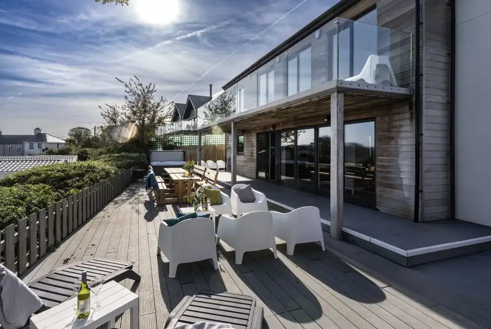 Decked area at Chy Lowen