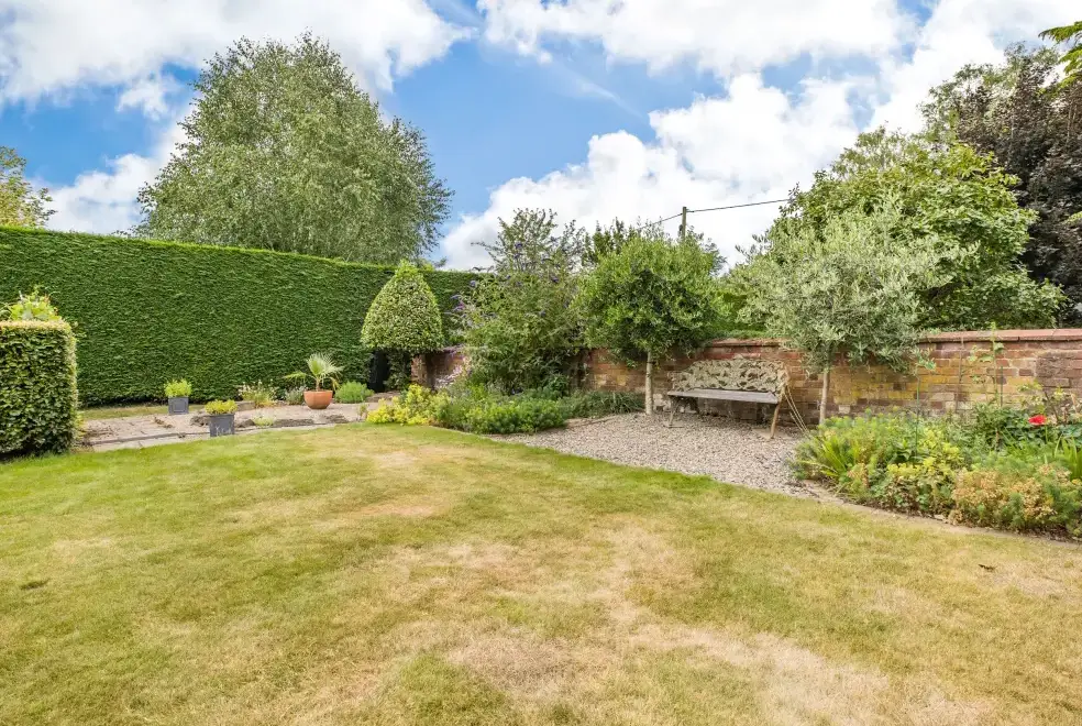 Garden at Cider Mill Country Cottage