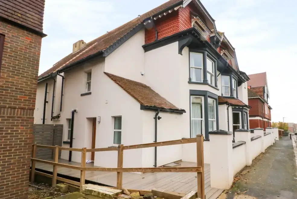 Wheelchair accessible accommodation at Cliffhanger House