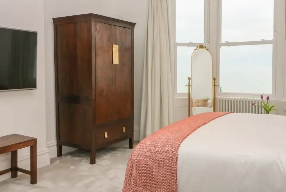 Bedroom at Cliffhanger House