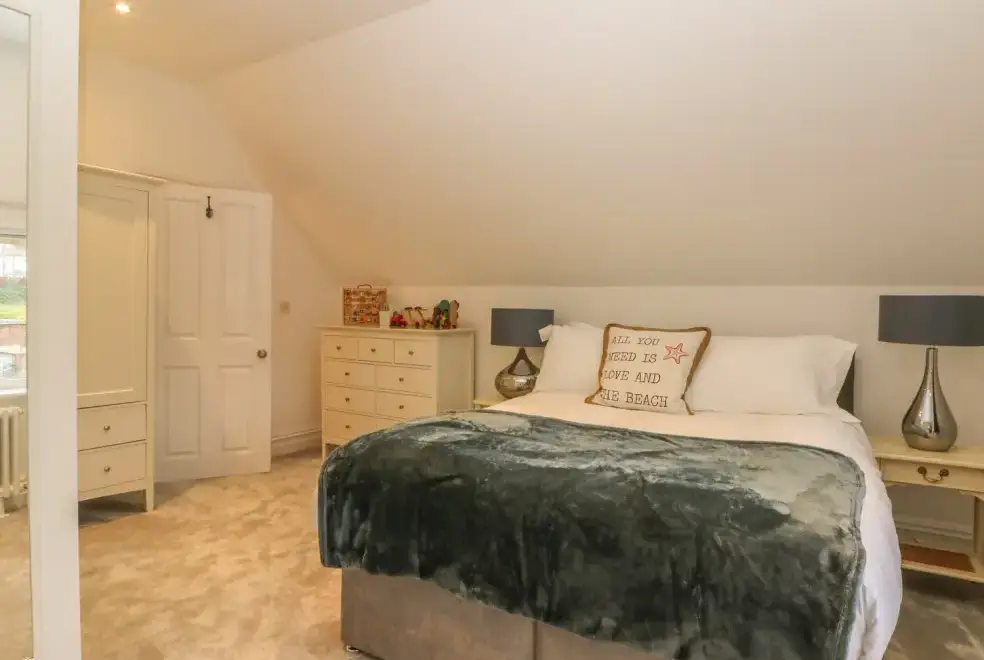 Bedroom at Cliffhanger House