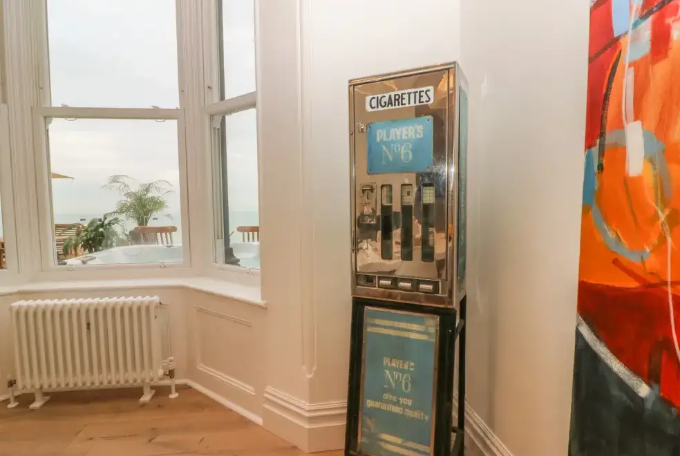 Lounge at Cliffhanger House