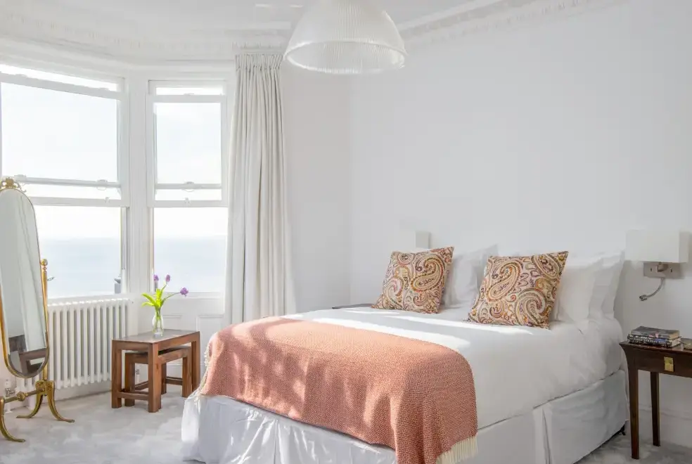 Bedroom at Cliffhanger House